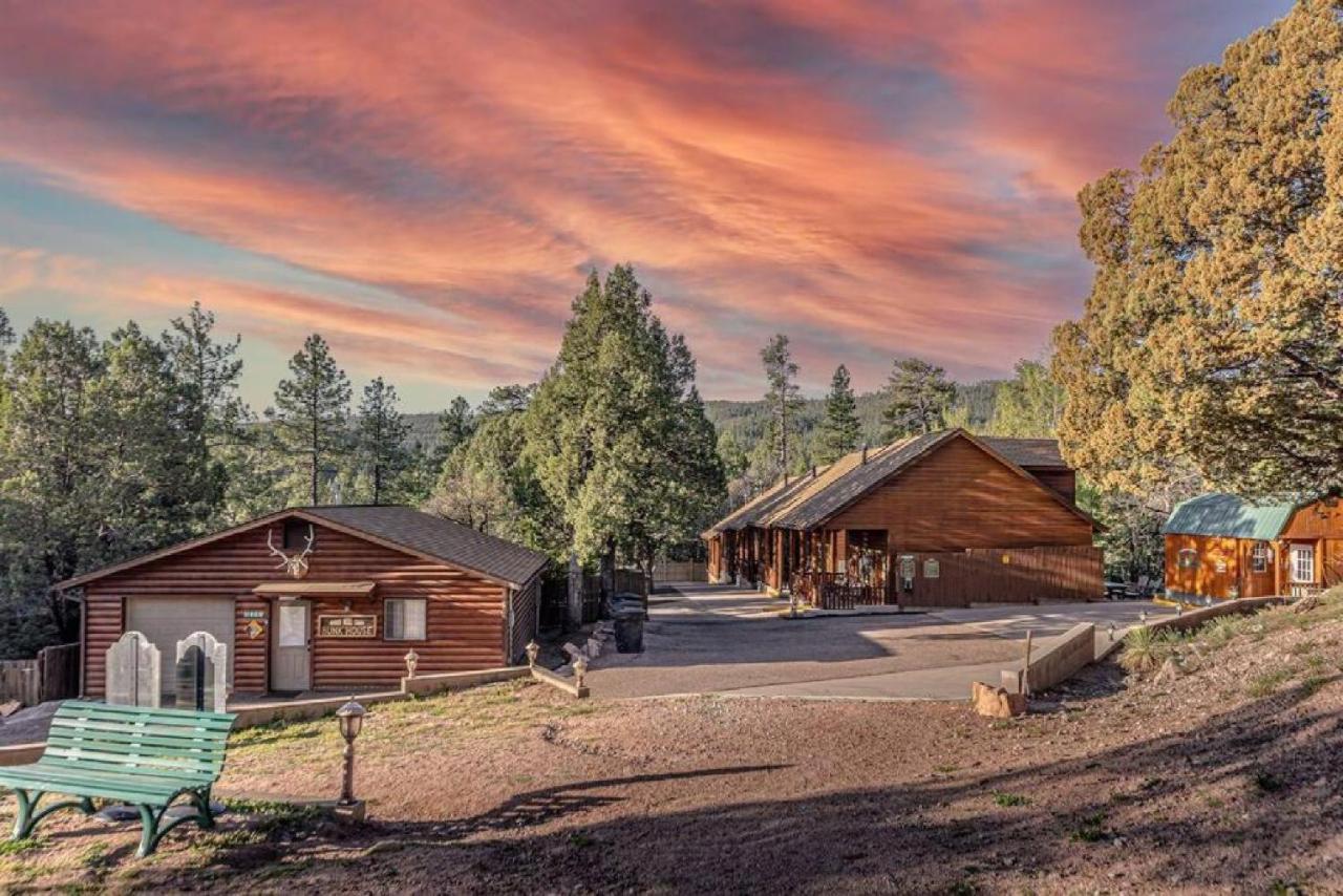 Cabin #3 Rainbow Trout - Pet Friendly- Sleeps 6 - Playground & Game Room Пейсън Екстериор снимка