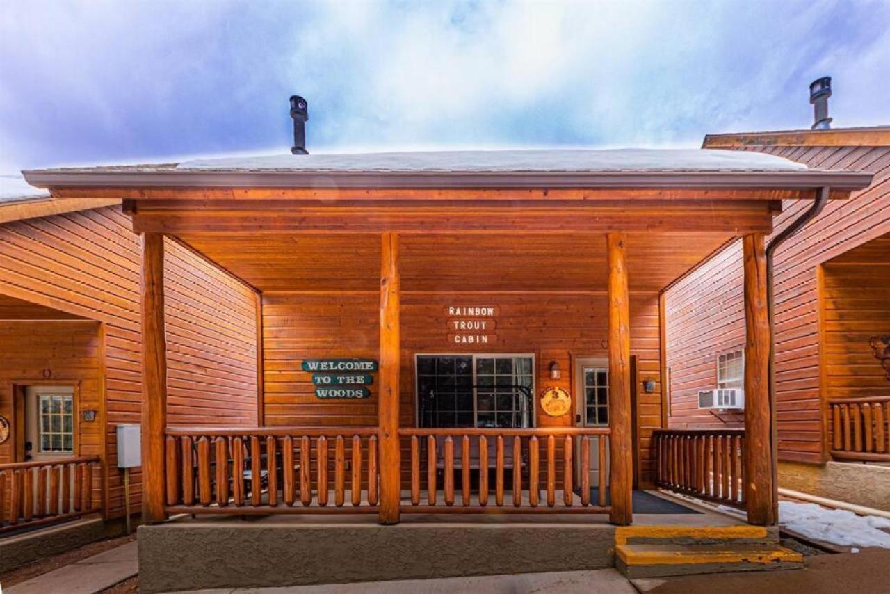 Cabin #3 Rainbow Trout - Pet Friendly- Sleeps 6 - Playground & Game Room Пейсън Екстериор снимка
