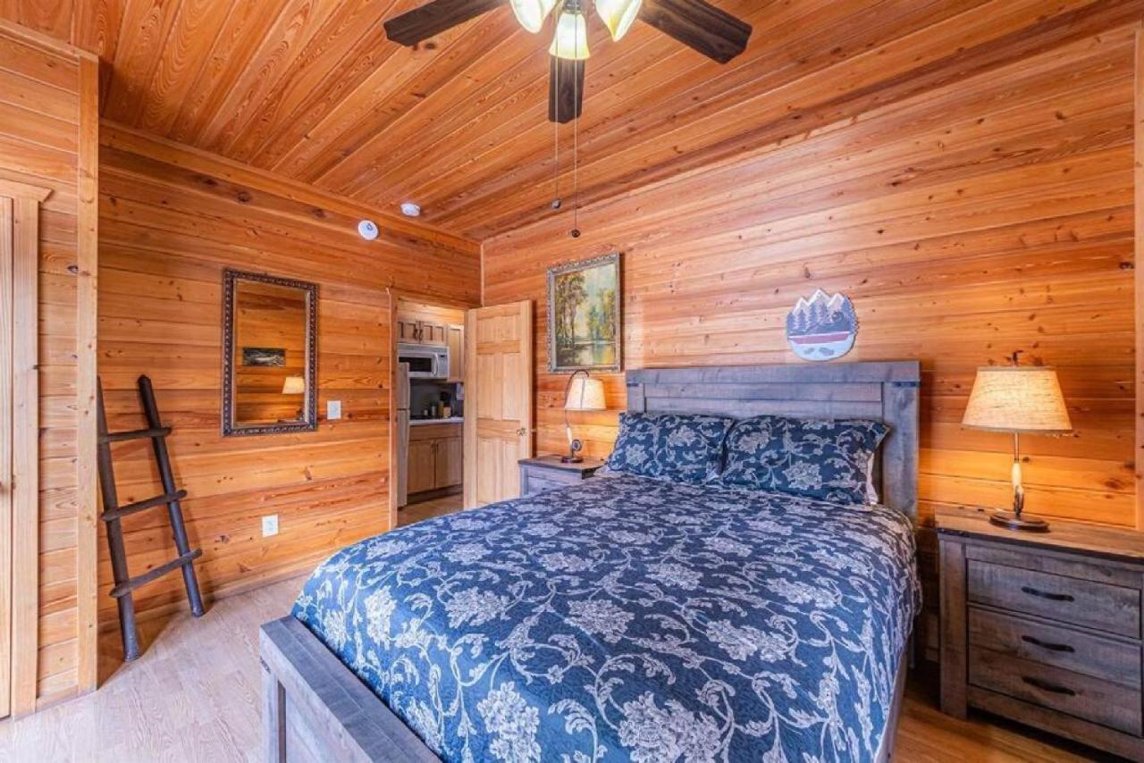 Cabin #3 Rainbow Trout - Pet Friendly- Sleeps 6 - Playground & Game Room Пейсън Екстериор снимка